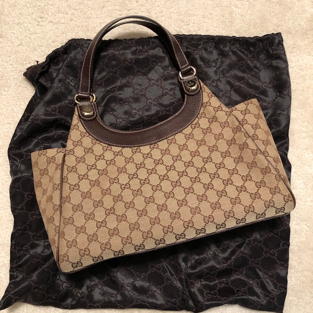 Gucci Charmy bag